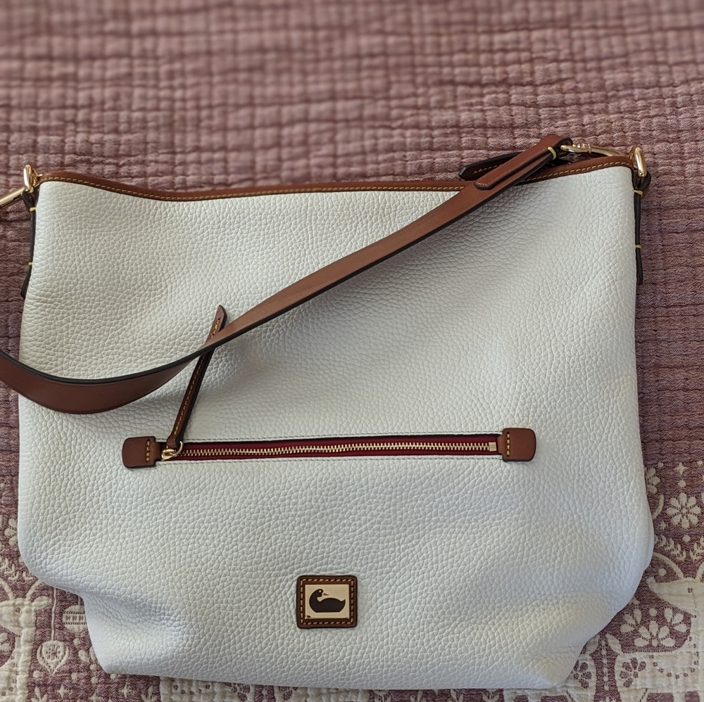Dooney & Bourke - Picture 3 of 7